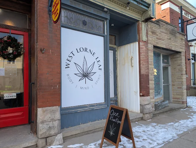 West Lorne Leaf - West Lorne Leaf store front