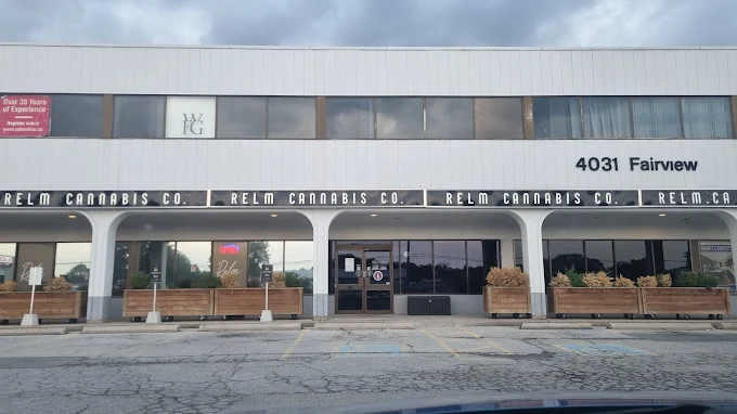Relm Cannabis - Relm Cannabis - Hamilton store front