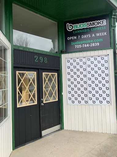 BUDSSMOKE (Mattawa) store front