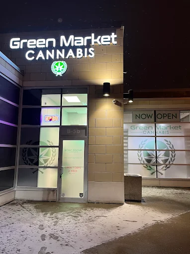 Green Market Cannabis - Etobicoke store front