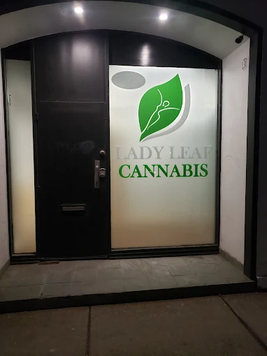 Lady Leaf store front
