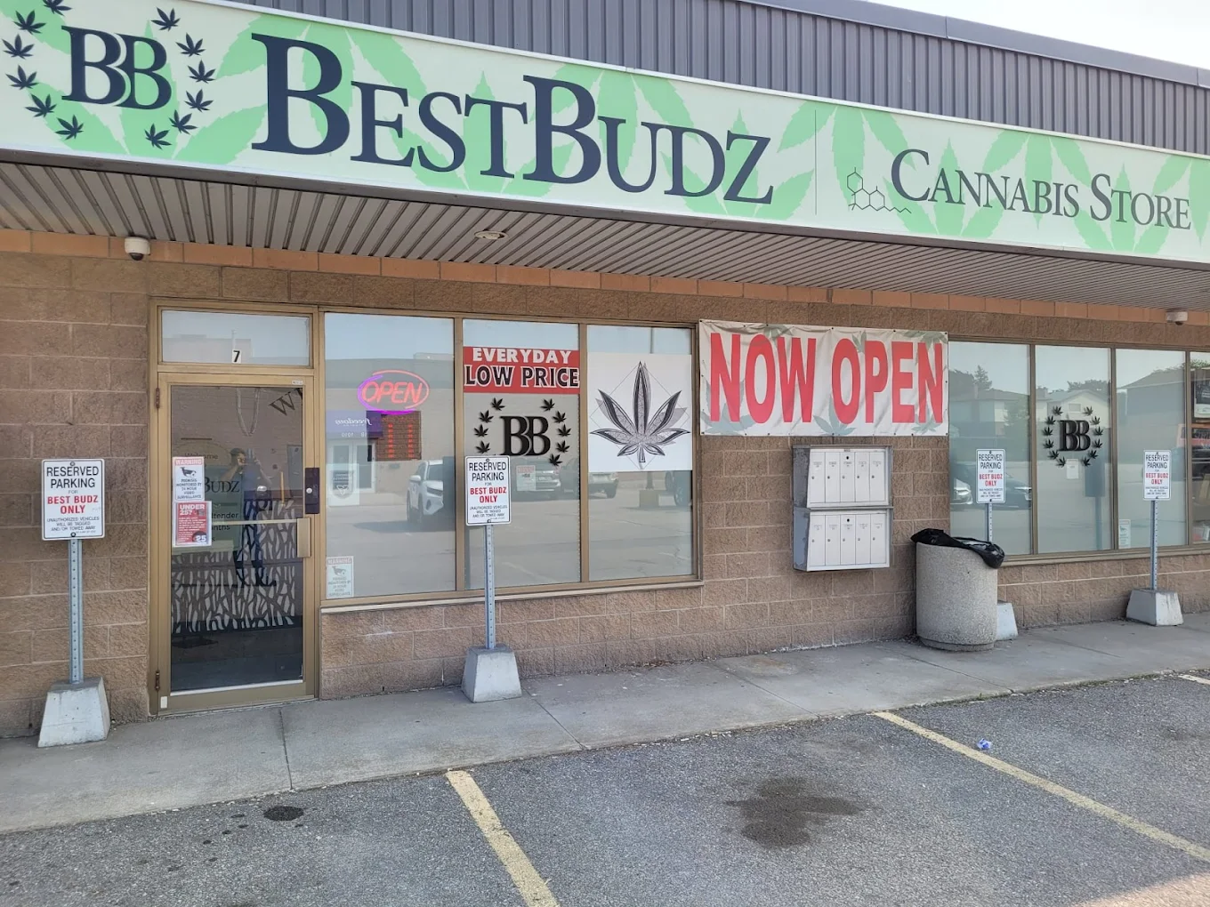 Bestbudz store front