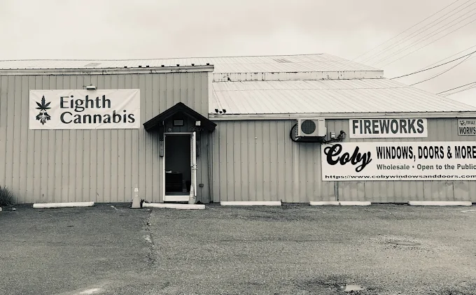 8th Cannabis store front