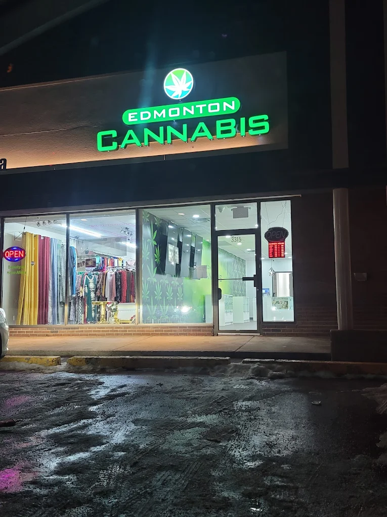 Edmonton Cannabis & Edibles - Edmonton store front