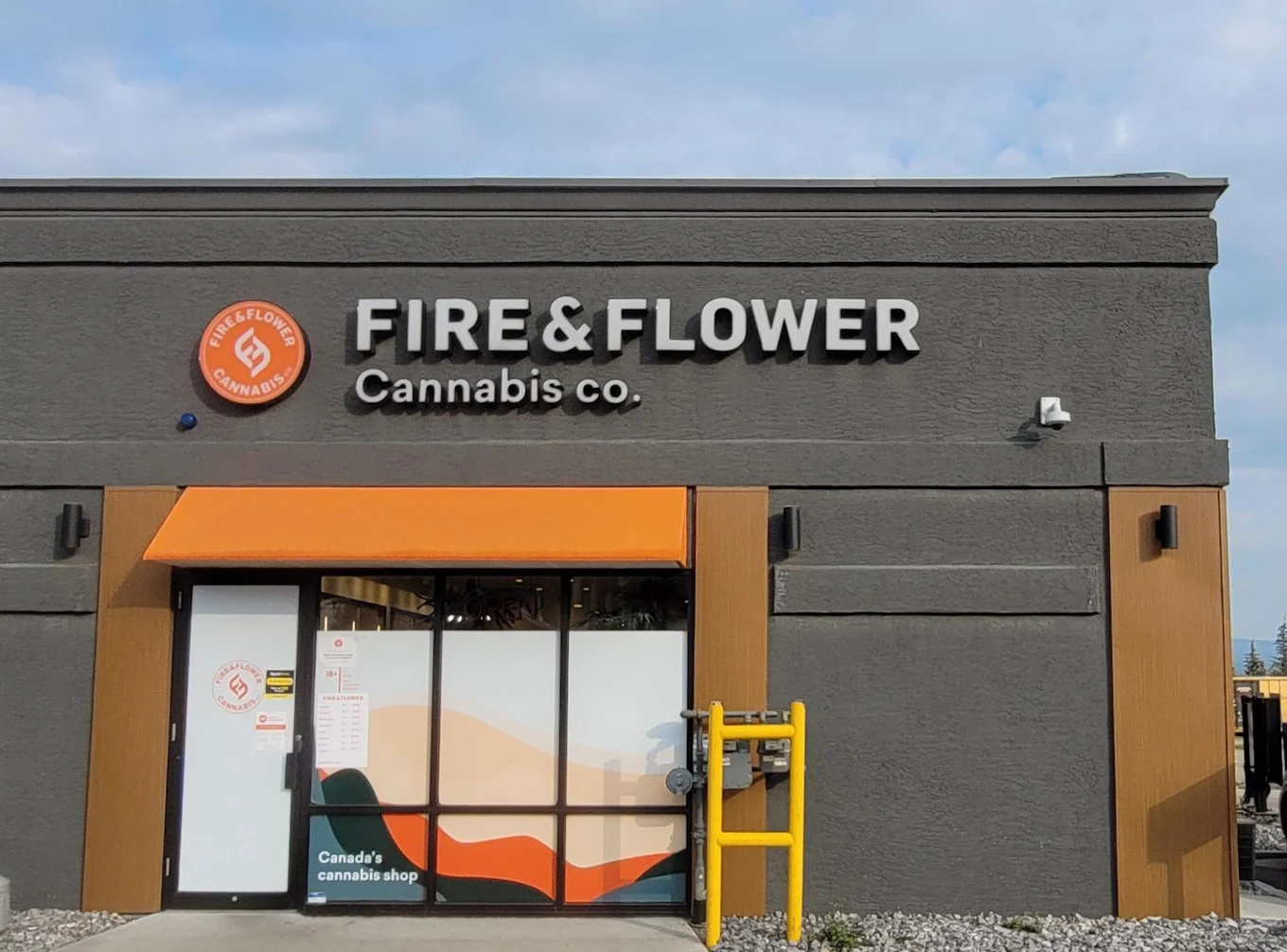 Fire & Flower Cannabis Co. - Fire & Flower Cannabis Co. - Hinton Weed store front