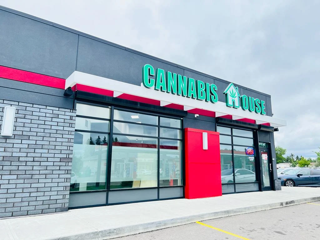 Cannabis House - Cannabis House - Silverbelly store front