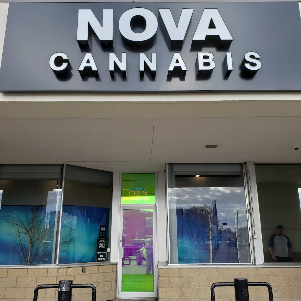 Value Buds - Value Buds - Off Whyte store front