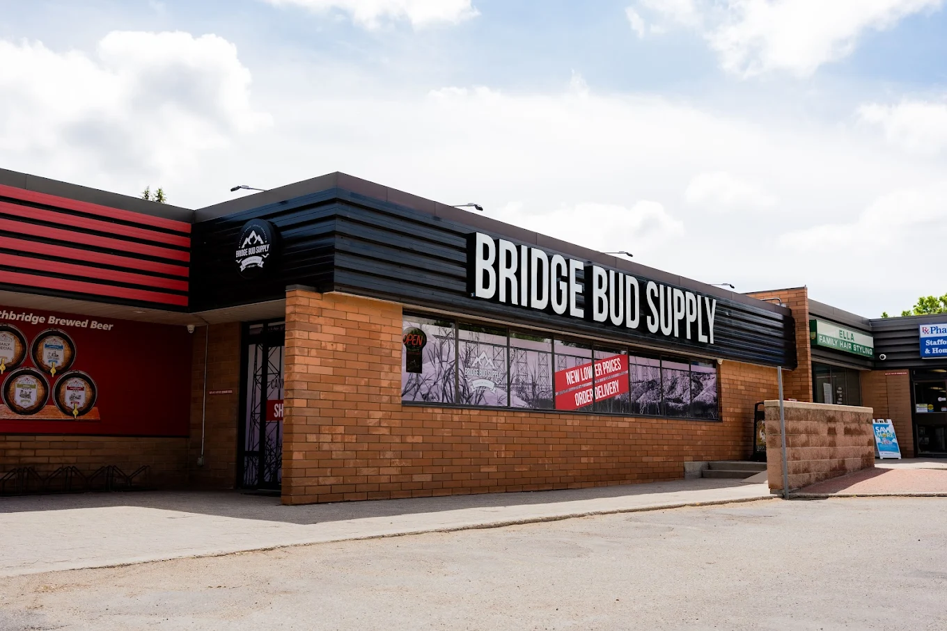 Bridge Bud Supply - Bridge Bud Supply - Lethbridge North store front