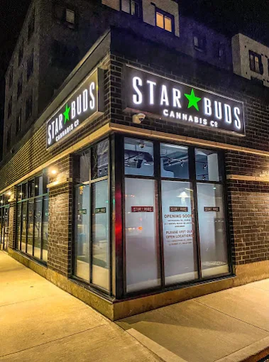 Star Buds Cannabis Co. - Star Buds Cannabis Co. - Innisfil store front