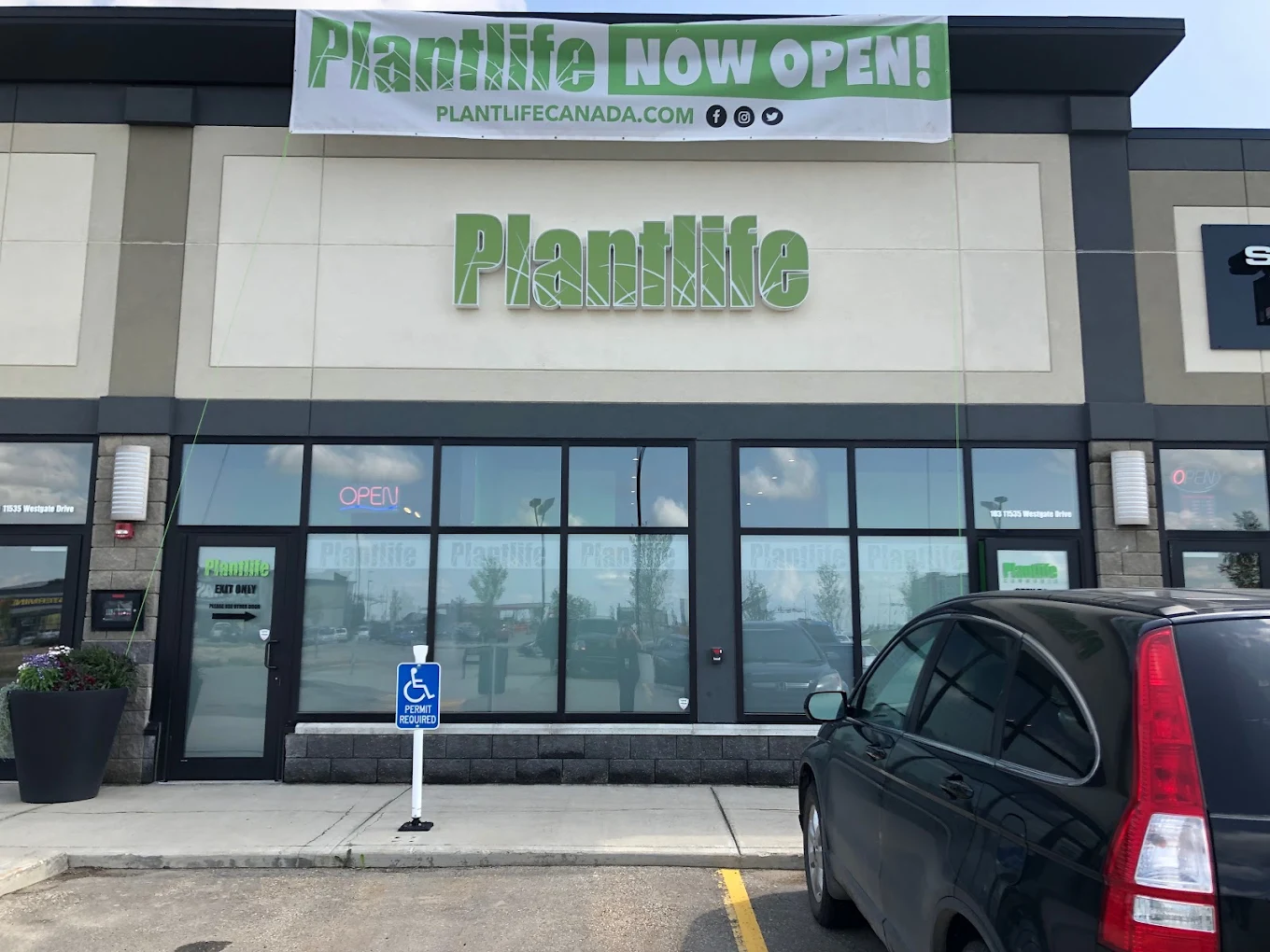 Plantlife Cannabis - Grand Prairie - West Gate store front