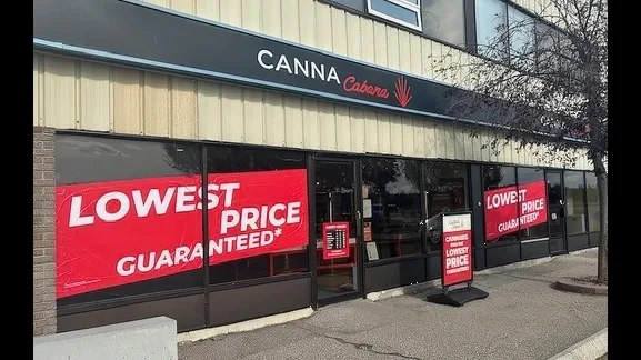 Canna Cabana - Okotoks store front