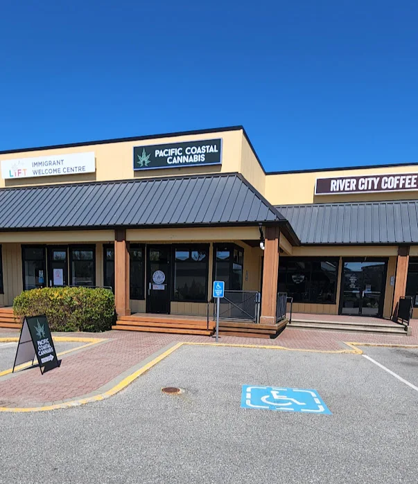 Pacific Coastal Cannabis - Pacific Coastal Cannabis - Powell River store front