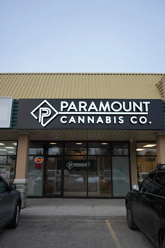 Paramount Cannabis - Paramount Cannabis - Guelph store front