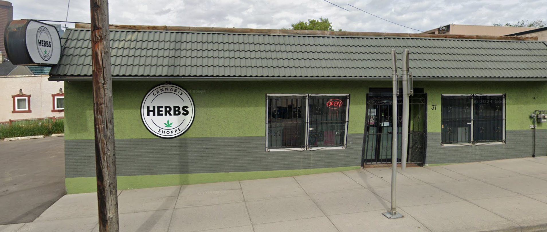 Herb's Cannabis Shoppe - Herb's Cannabis Shoppe store front