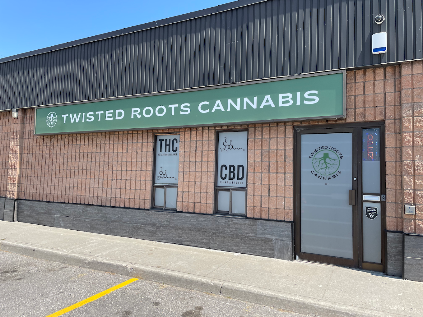 Twisted Roots Cannabis - Twisted Roots Cannabis - Oshawa store front