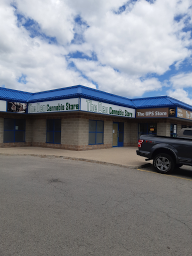 The Den Cannabis Store - The Den Cannabis Store - Barrie store front