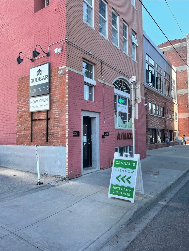 Bud Bar Cannabis - Stampede store front