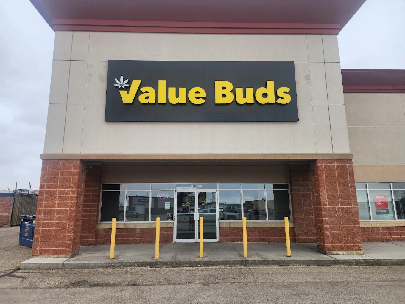 Value Buds - Value Buds - Grande Prairie store front
