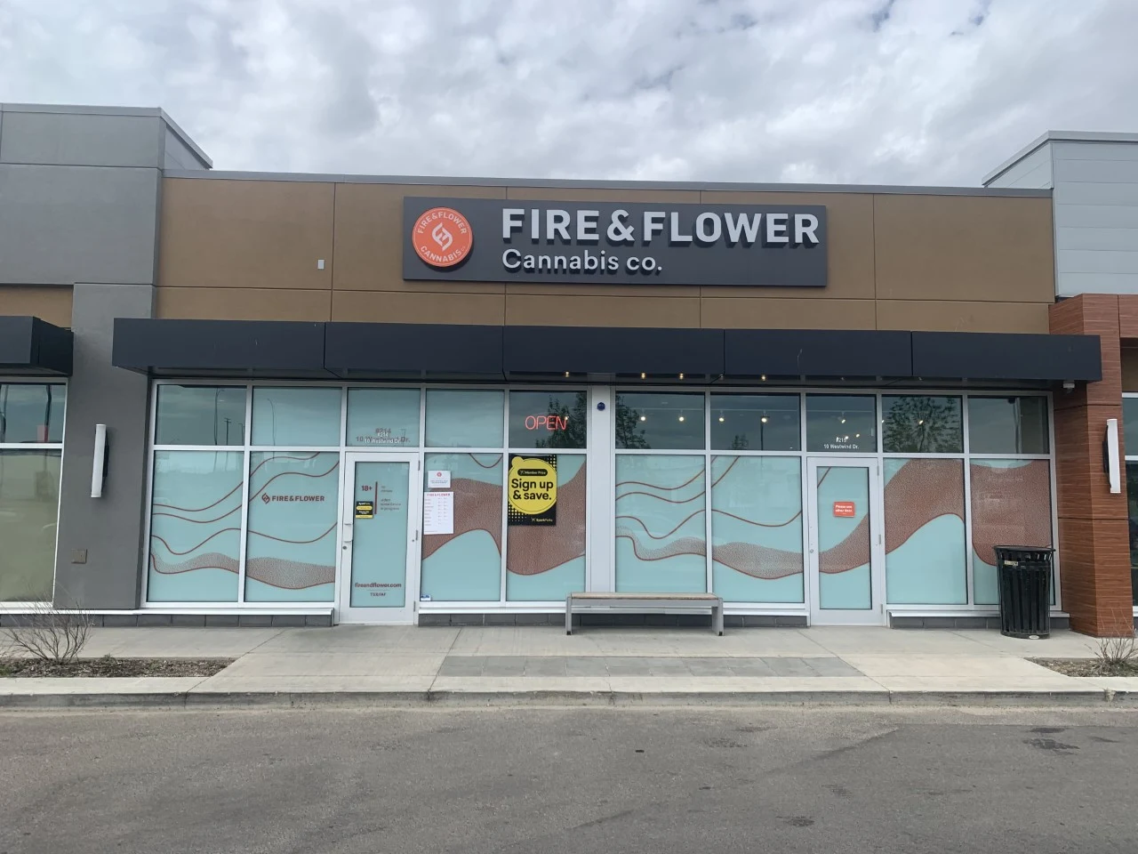 Fire & Flower Cannabis Co. - Fire & Flower Cannabis Co. - Spruce Grove Westwind store front