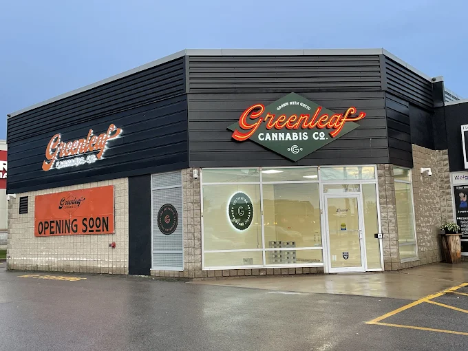 GreenLeaf Cannabis - GreenLeaf Cannabis - Lindsay store front