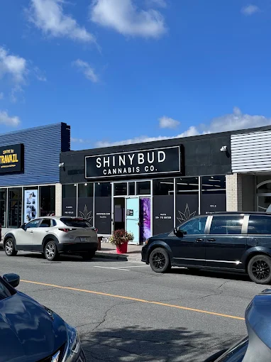 Shiny Bud - Shiny Bud - Hawkesbury store front