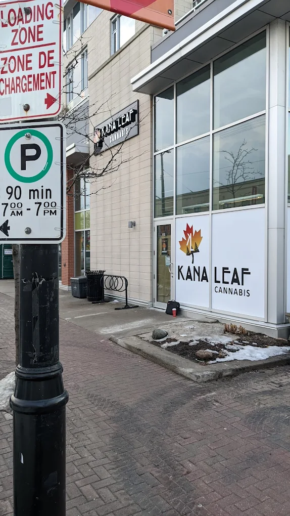 Kana Leaf - Ottawa/Westboro store front