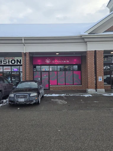 Ronin Cannabis - Ronin Cannabis - Guelph store front