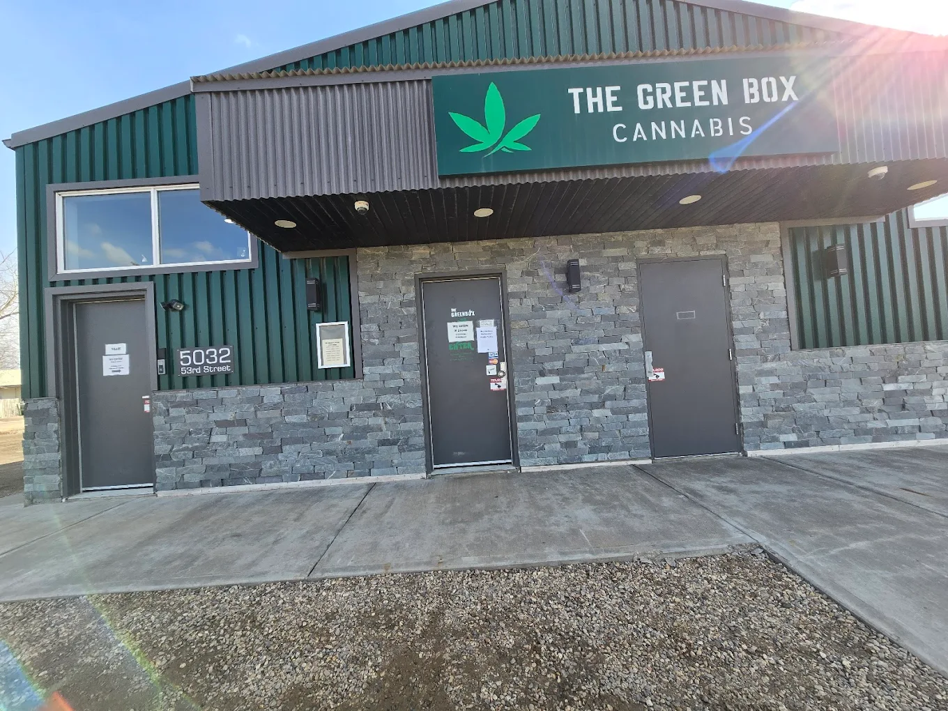 The Green Box Cannabis - Killam store front