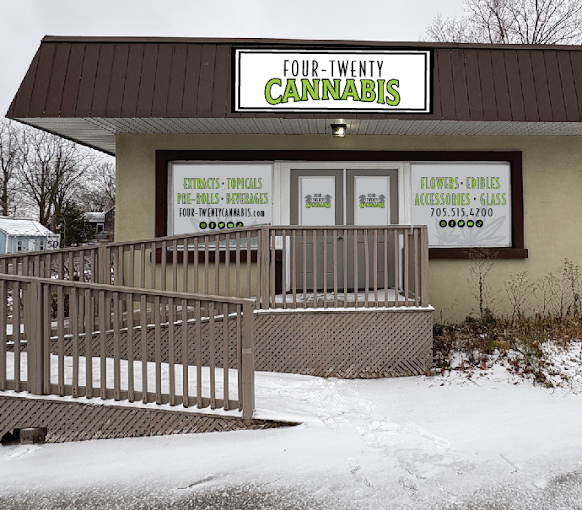 Four-Twenty Cannabis - Stroud store front