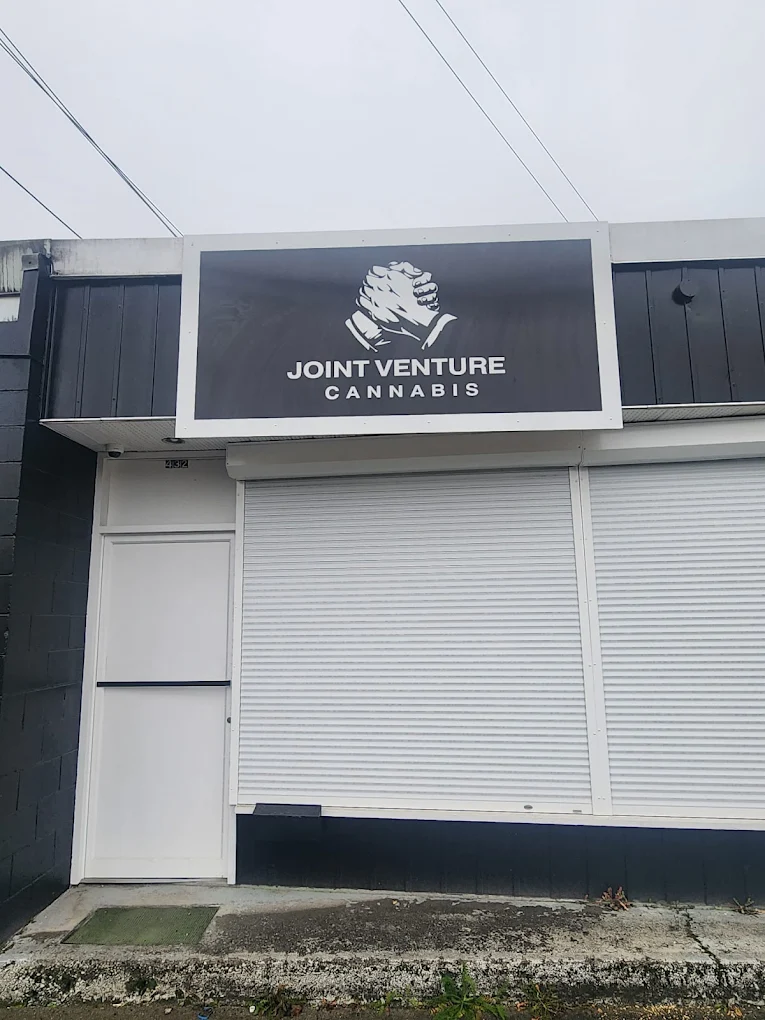 JV Cannabis - JV Cannabis store front