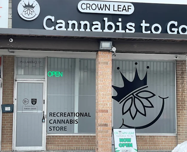 Crown Leaf - Crown Leaf - Clarence store front