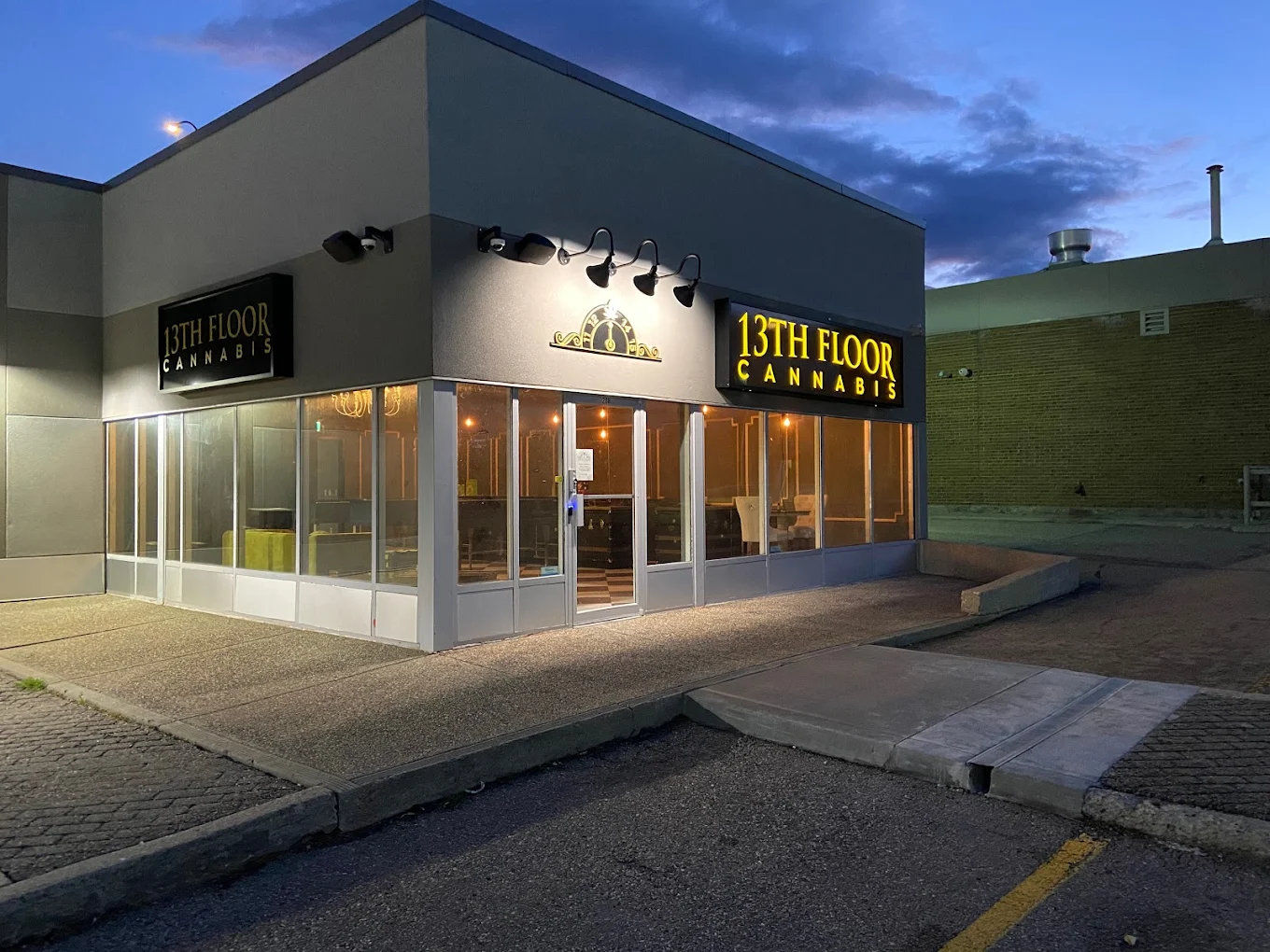 13th Floor Cannabis - Silver Springs store front