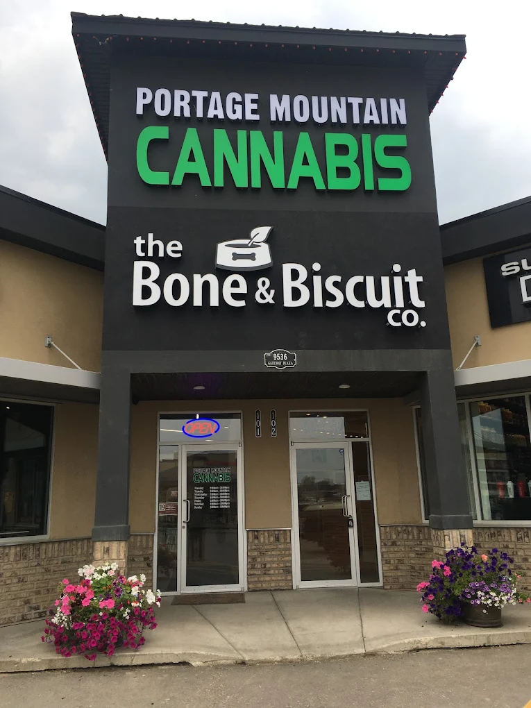 Portage Mountain Cannabis - Portage Mountain Cannabis - Fort St. John store front