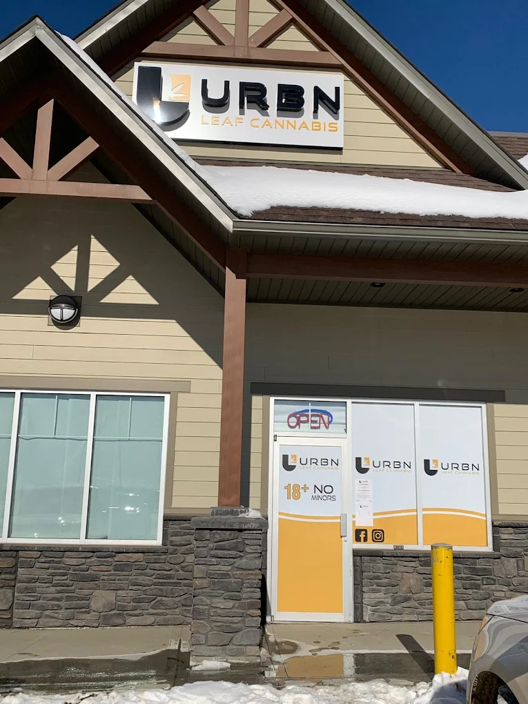 URBN Leaf Cannabis - URBN Leaf Cannabis - Valleyview store front