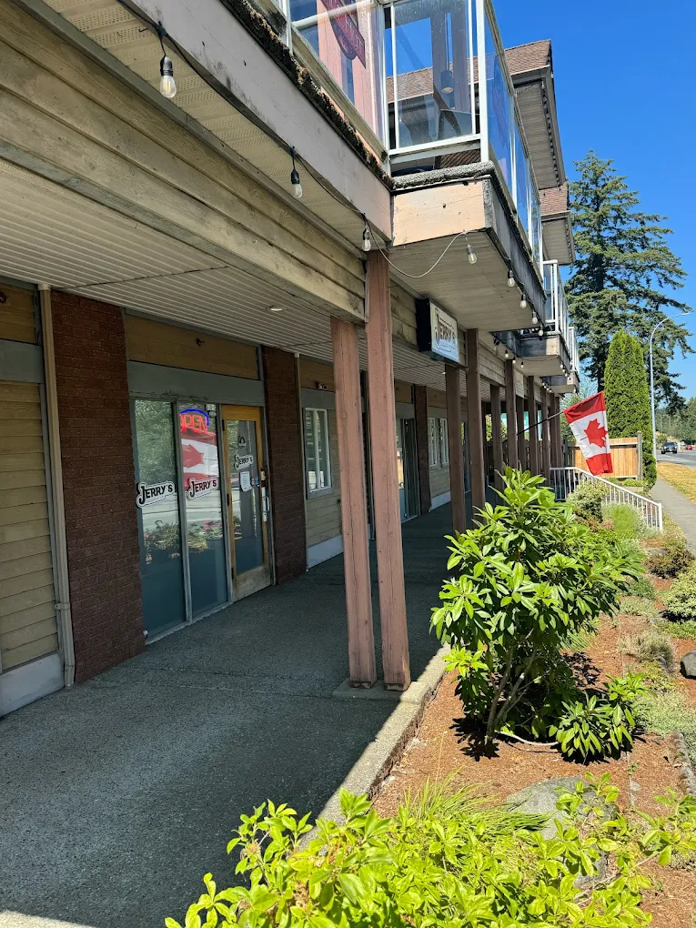 Jerry's Cannabis Co. - Ladysmith store front