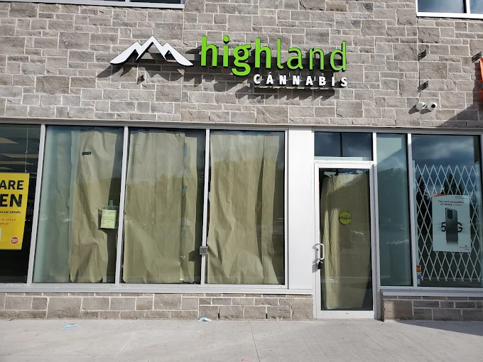 Highland Cannabis - Highland Cannabis - Kitchener store front