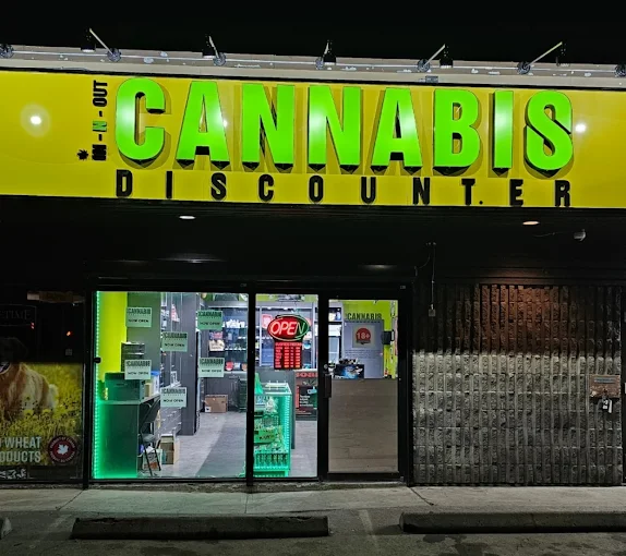 In n Out Cannabis - Kensington store front
