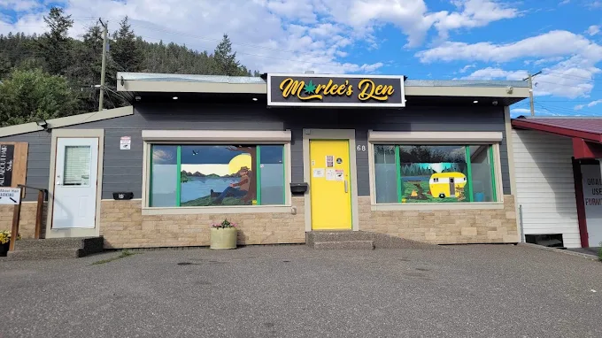 Marlee’s Den - Marlee’s Den - Williams Lake store front