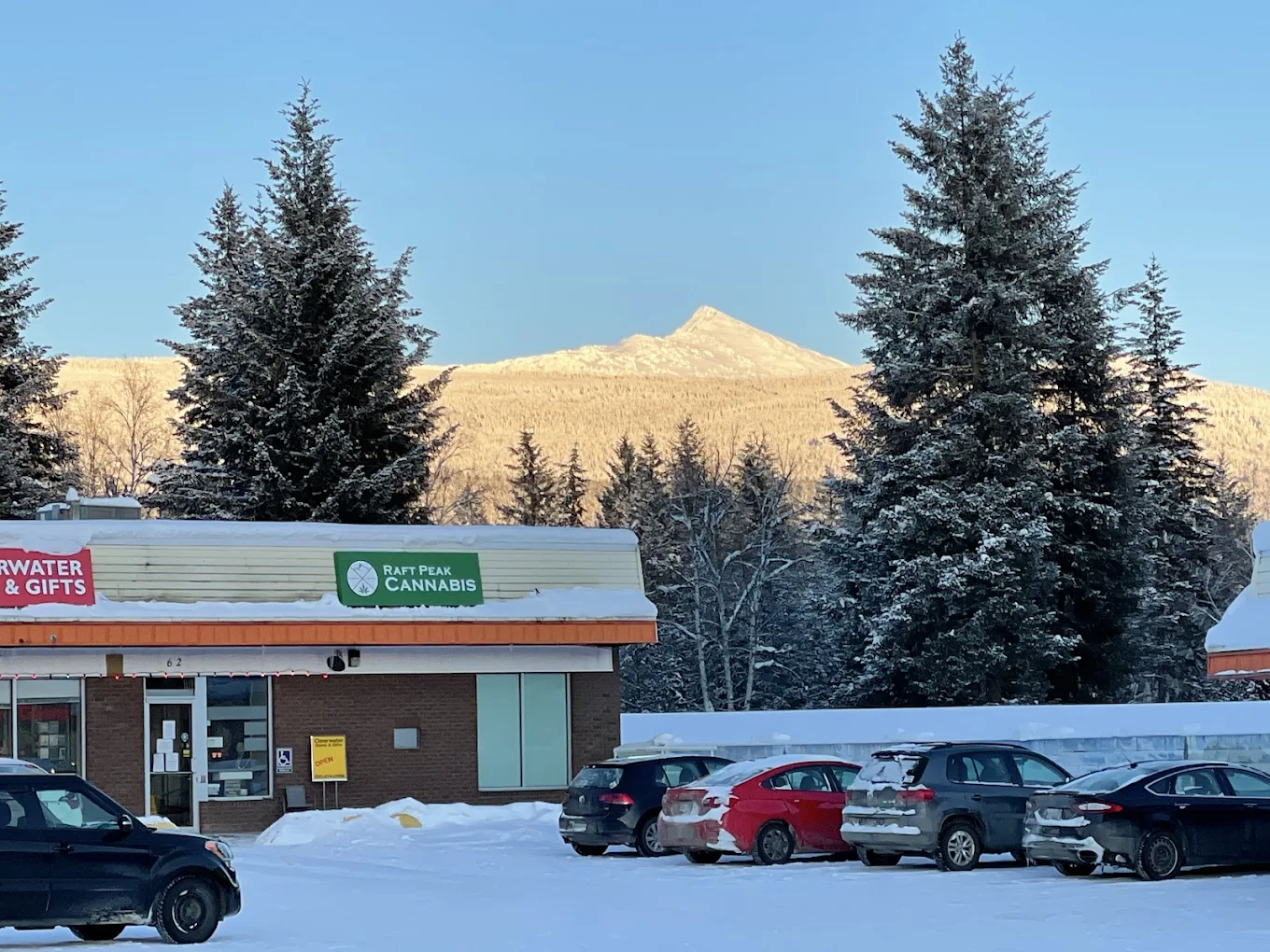 Raft Peak Cannabis - Raft Peak Cannabis store front