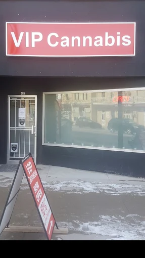 VIP Cannabis Co. - VIP Cannabis Co. Mitchell store front