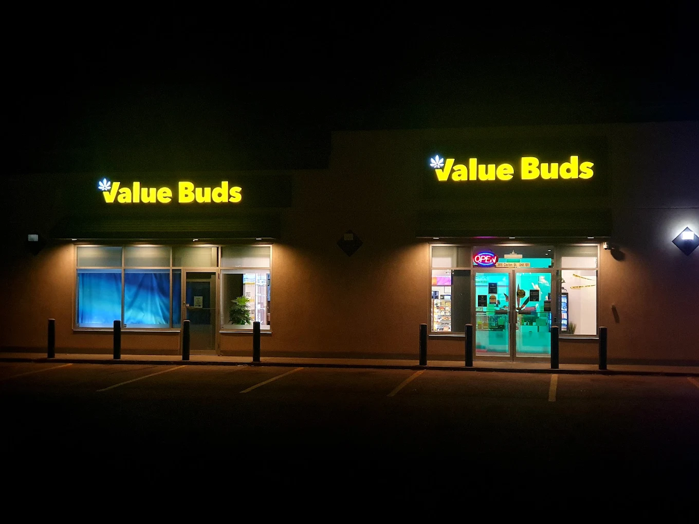 Value Buds - Value Buds - Gateway Plaza store front