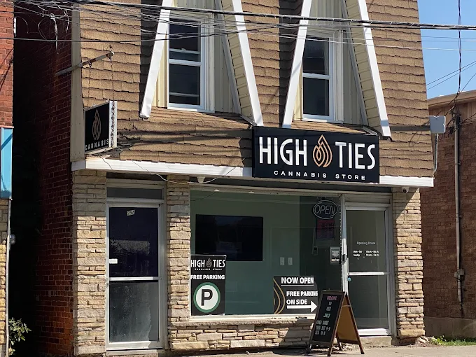 Highties Cannabis Store - Highties Cannabis Store - Alexandria store front