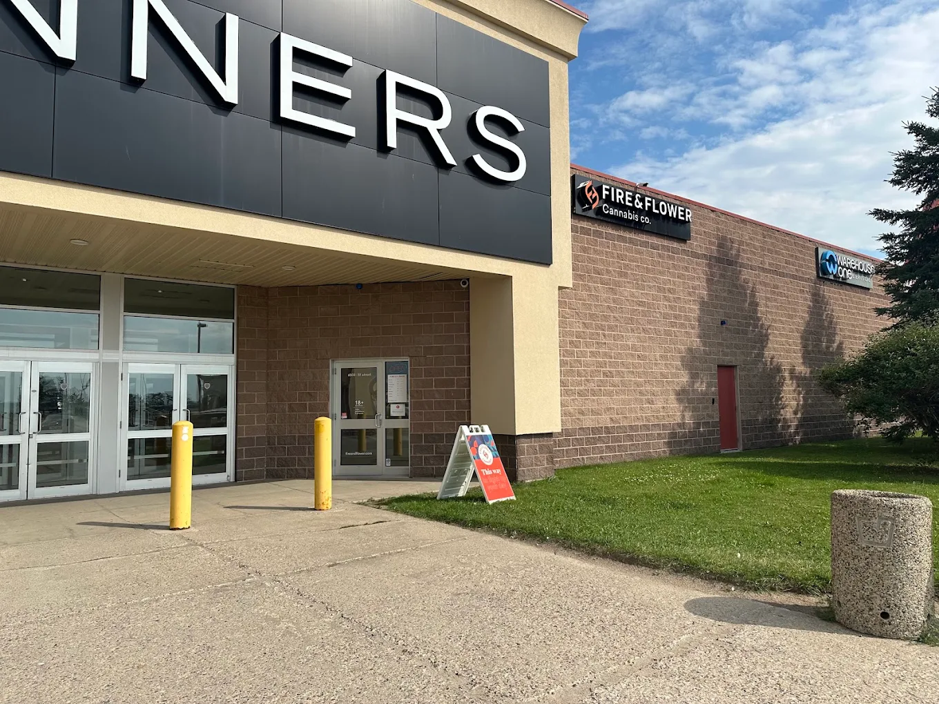 Fire & Flower Cannabis Co. - Fire & Flower Cannabis Co. - Cold Lake Tri City Mall store front