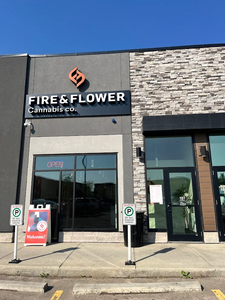 Fire & Flower Cannabis Co. - Fire & Flower Cannabis Co. - St. Albert Shoppes store front