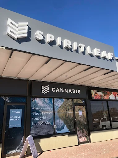 Spiritleaf - Spiritleaf - Woodview Place store front