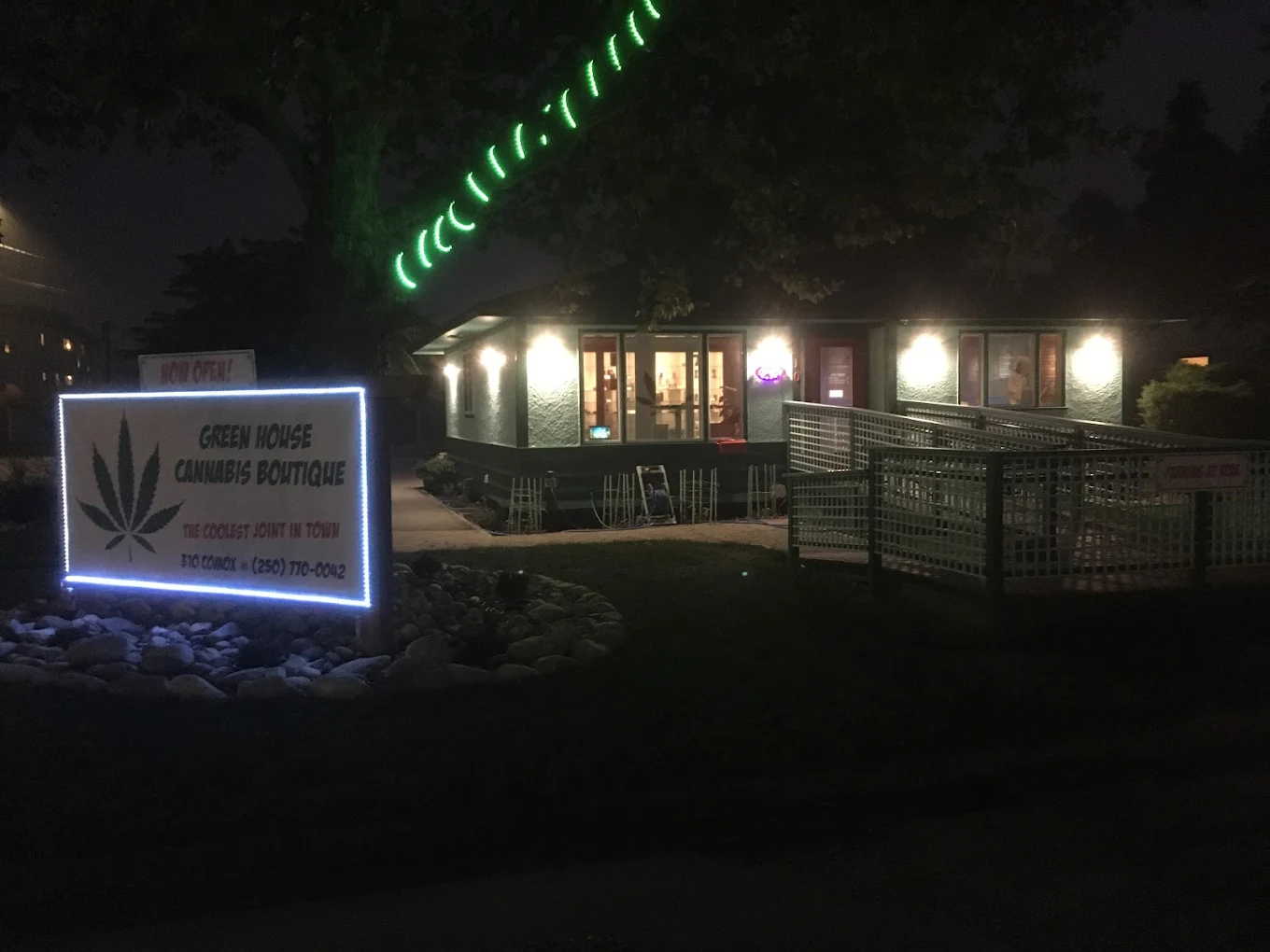 Green House Cannabis Boutique - Green House Cannabis Boutique store front