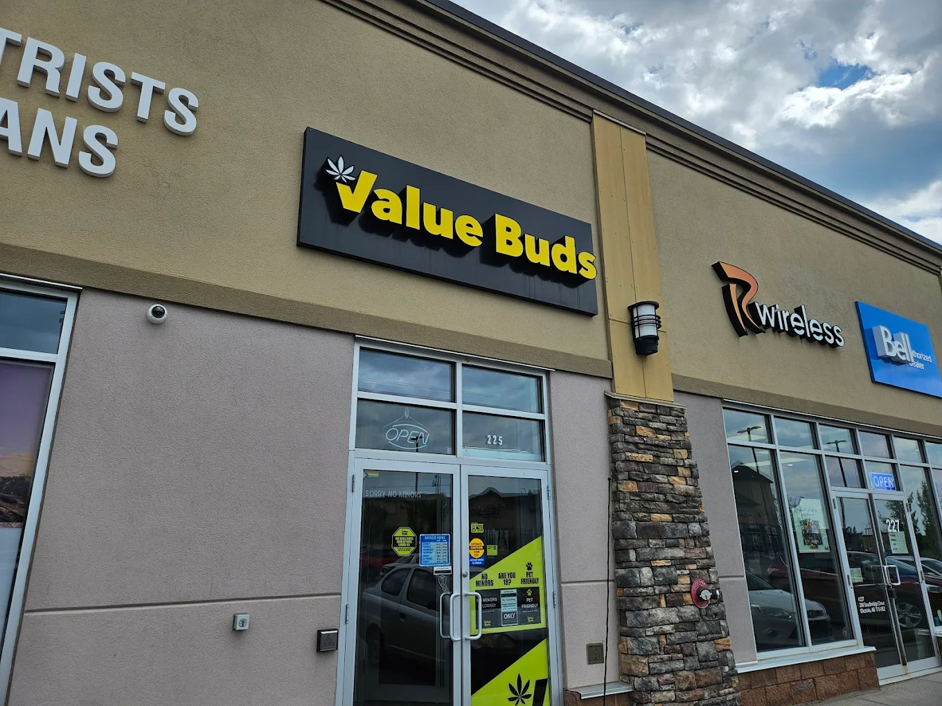 Value Buds - Value Buds - Southridge store front