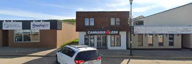 Cannabis 4 Less - Cannabis 4 Less - Peace River store front