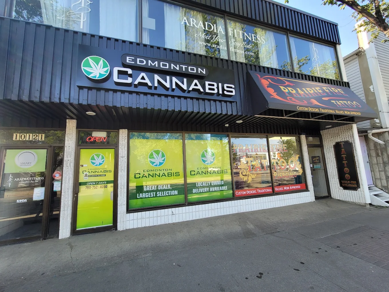 Edmonton Cannabis & Edibles - Edmonton store front