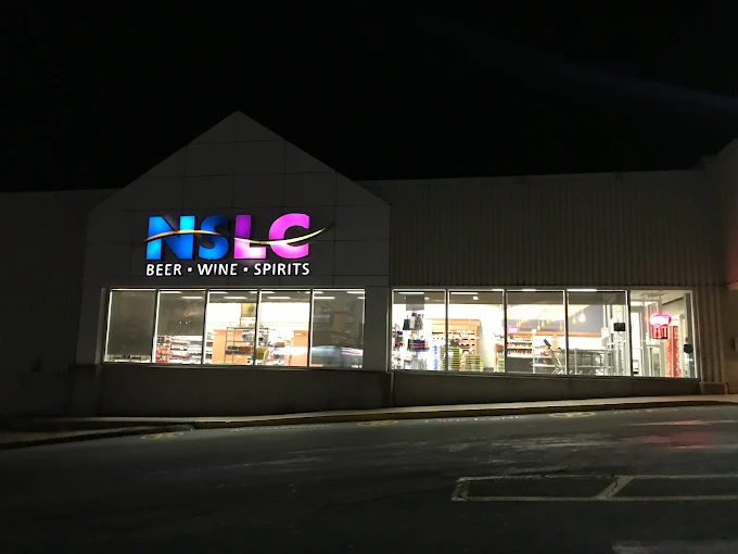 NSLC - Lunenburg store front